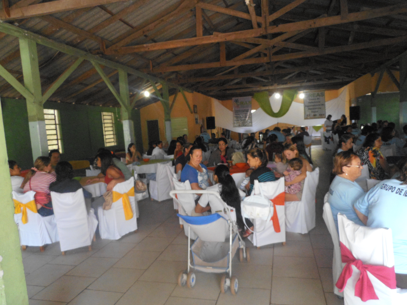 Comemoração reúne mais de 130 mães